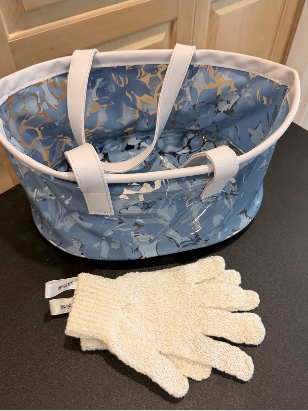 Blue plastic floral shower caddy + bonus new exfoliating gloves